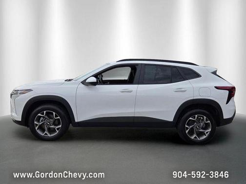 Summit White 2025 Chevrolet Trax LT