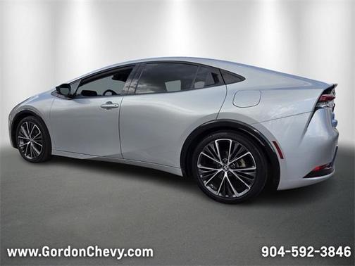 2023 Toyota Prius LE