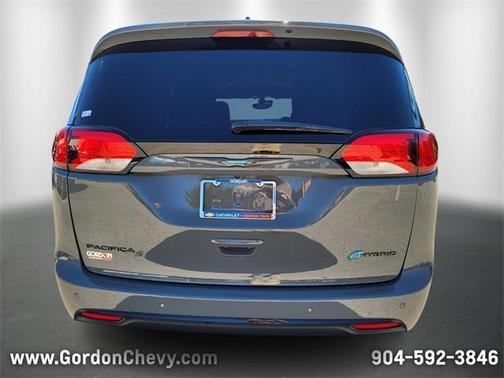 2020 Chrysler Pacifica Hybrid Limited