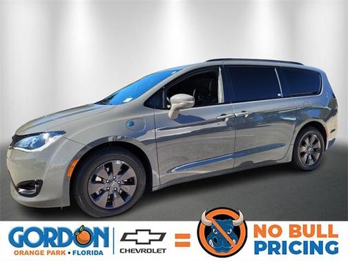 2020 Chrysler Pacifica Hybrid Limited