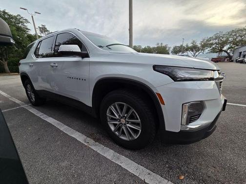 Summit White 2023 Chevrolet Traverse LT Leather