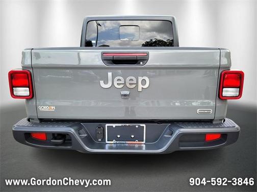 2023 Jeep Gladiator Overland