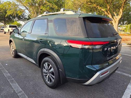 Obsidian Green Pearl 2025 Nissan Pathfinder SL
