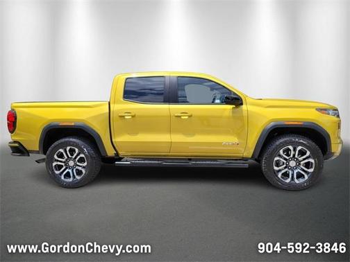 2023 GMC Canyon AT4