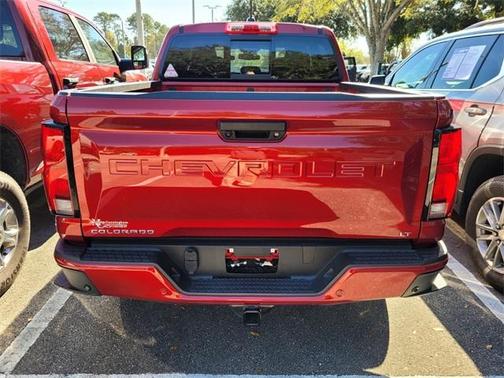 2024 Chevrolet Colorado LT