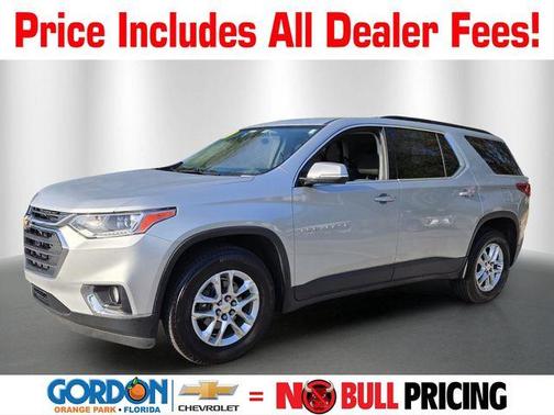 Silver Ice Metallic 2019 Chevrolet Traverse LT Cloth