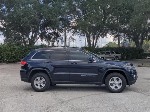 Photo 3 of 28 of 2014 Jeep Grand Cherokee Laredo