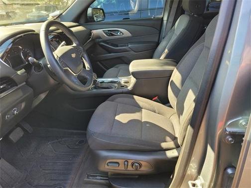 2024 Chevrolet Traverse Limited LT Cloth