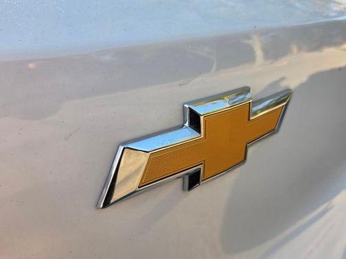 Summit White 2025 Chevrolet Trailblazer LT