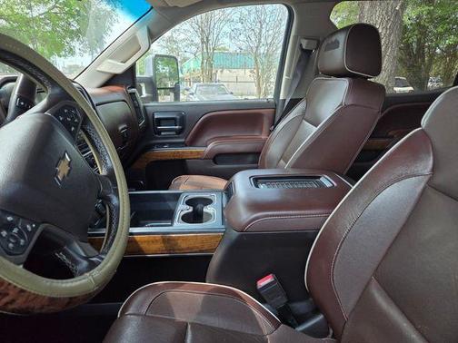 2016 Chevrolet Silverado 2500 High Country