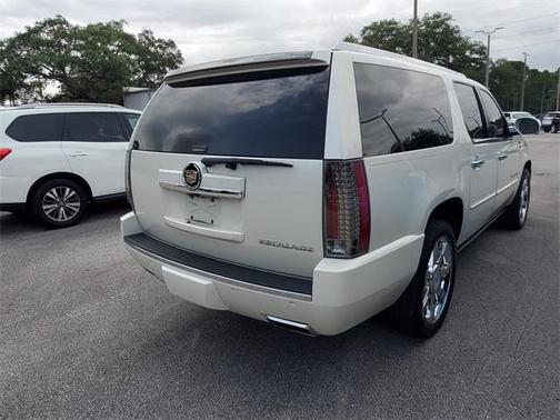 Photo 5 of 6 of 2014 Cadillac Escalade ESV Premium