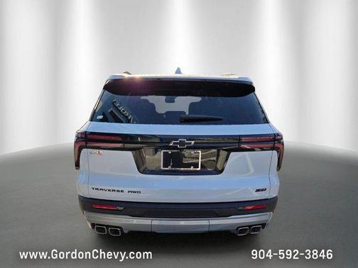 Polar White 2026 Chevrolet Traverse Z71