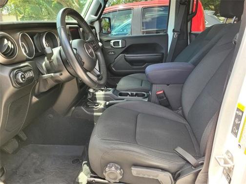 2021 Jeep Gladiator Sport