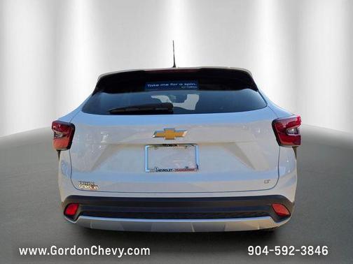 Summit White 2025 Chevrolet Trax LT