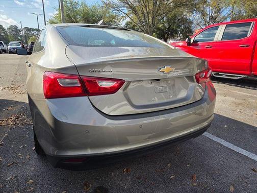 Mineral Gray Metallic 2025 Chevrolet Malibu LT
