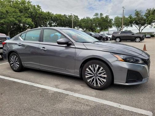 2023 Nissan Altima 2.5 SV