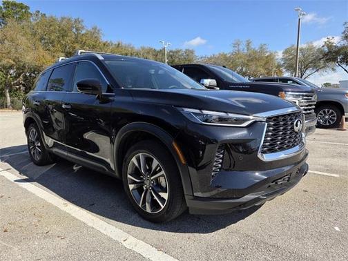 2025 INFINITI QX60 Luxe