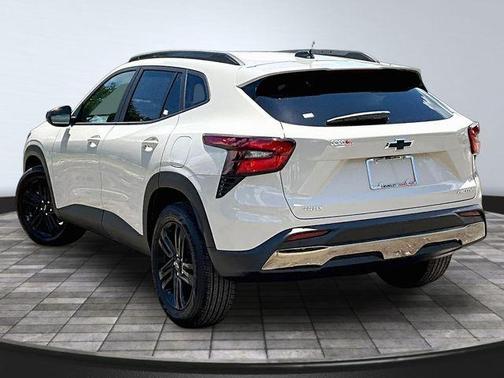 White Sand 2026 Chevrolet Trax ACTIV