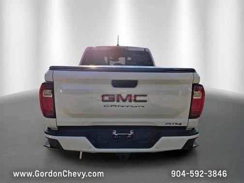 Summit White 2024 GMC Canyon AT4
