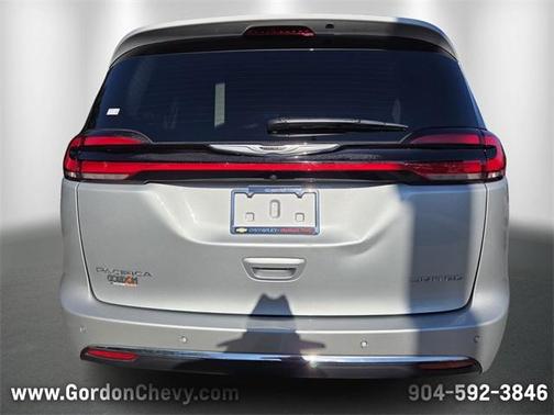 2024 Chrysler Pacifica Limited
