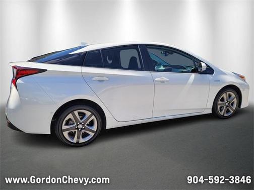 2019 Toyota Prius XLE