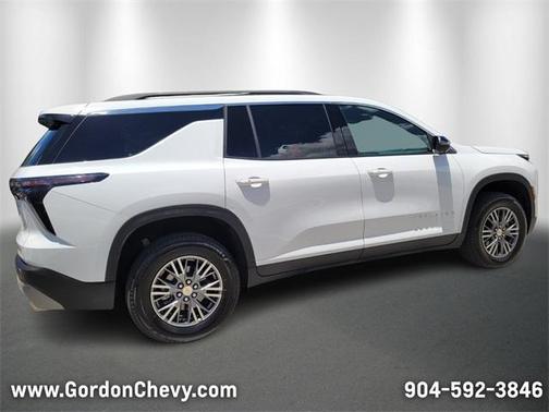 2024 Chevrolet Traverse LT