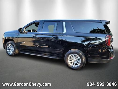 2025 Chevrolet Suburban LS