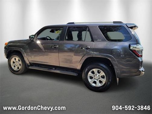 2022 Toyota 4Runner SR5
