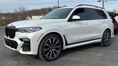 2021 BMW X7 M50i