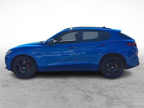 2023 Alfa Romeo Stelvio Veloce AWD