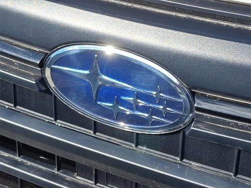 2025 Subaru Forester Base