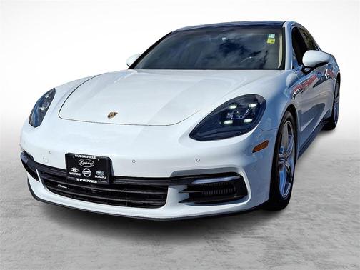 2018 Porsche Panamera 4S