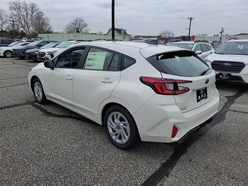 2025 Subaru Impreza Base