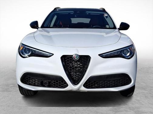 2021 Alfa Romeo Stelvio Base