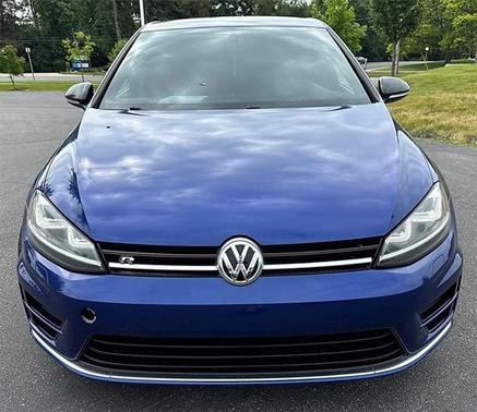 2016 Volkswagen Golf R 4-Door w/DCC & Navigation