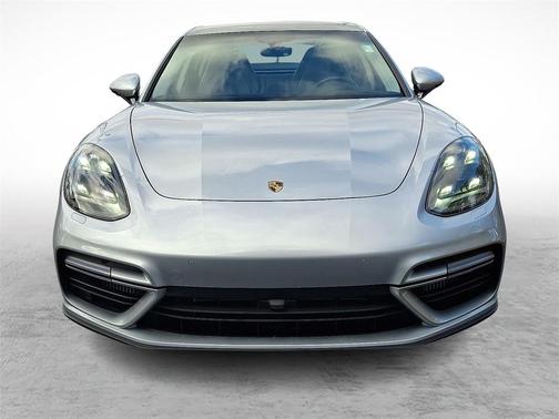 2018 Porsche Panamera Turbo