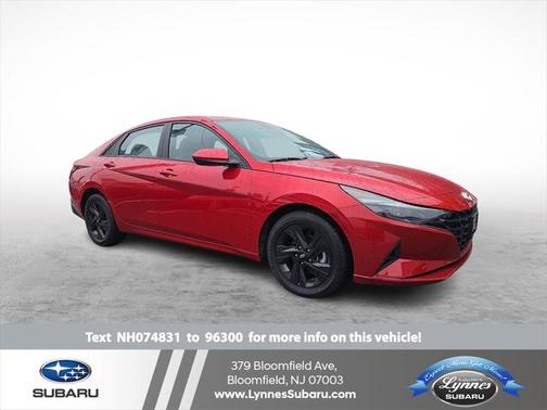 2022 Hyundai ELANTRA SEL