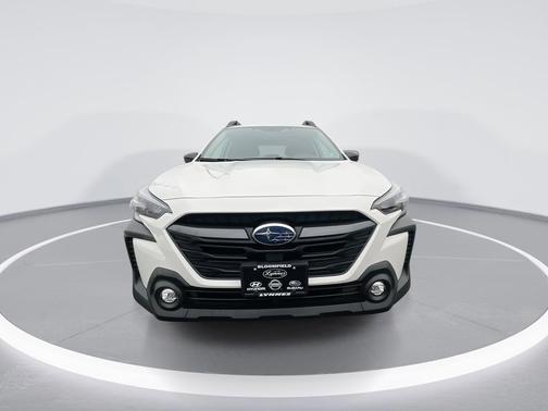 Crystal White Pearl 2025 Subaru Outback Premium