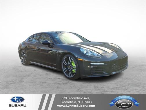 2015 Porsche Panamera 4