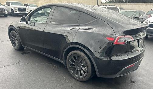 2025 Tesla Model Y Long Range Dual Motor Rear-Wheel Drive