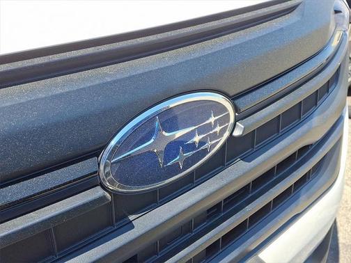 2025 Subaru Forester Base