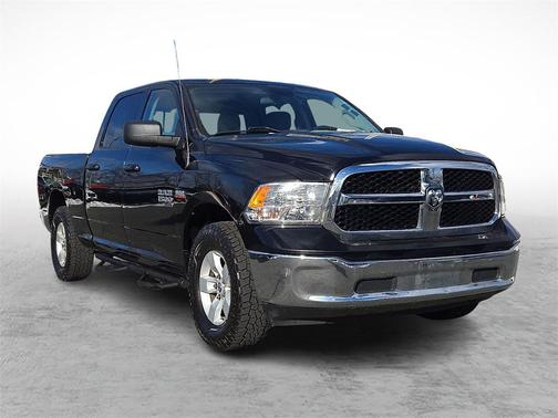 2019 RAM 1500 SLT