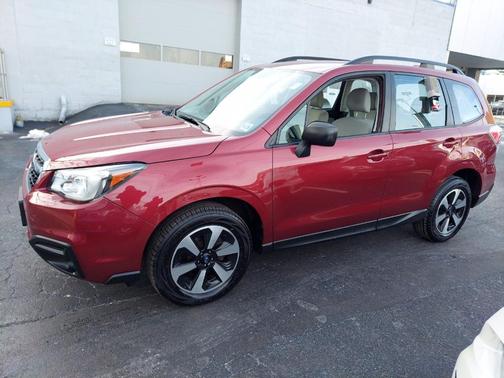 Photo 5 of 31 of 2018 Subaru Forester 2.5i