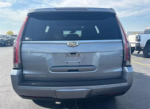 2018 Cadillac Escalade Luxury