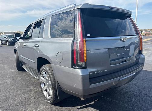 2018 Cadillac Escalade Luxury