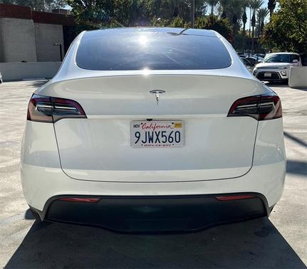 2023 Tesla Model Y RWD