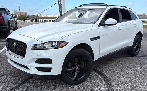 2018 Jaguar F-PACE 25t Premium