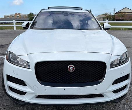 2018 Jaguar F-PACE 25t Premium