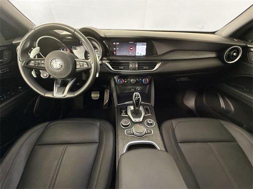 2022 Alfa Romeo Stelvio Sprint