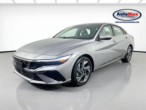 Fluid Metal 2025 Hyundai ELANTRA Limited